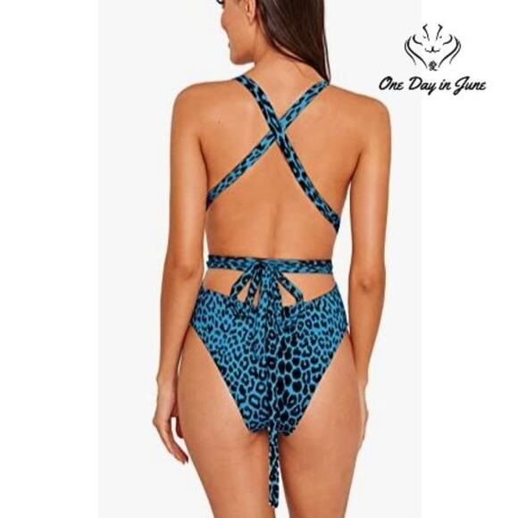 SweatyRocks Sexy Criss Cross Tie Knot Front Deep V One Piece Swimsuit Size M - Picture 2 of 4